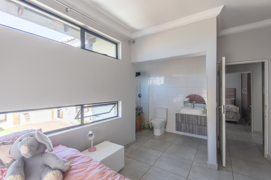 4 Bedroom Property for Sale in Melodie North West